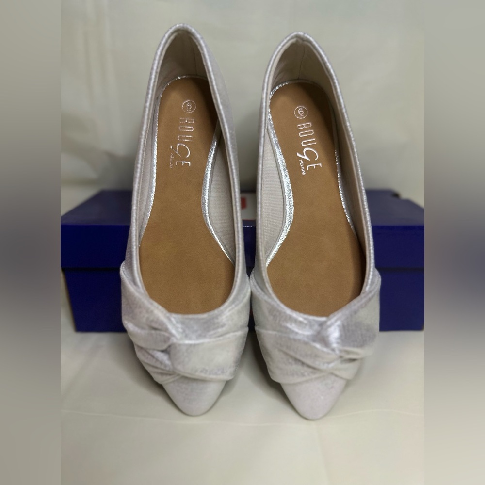 Rouge Helium Women's Shoes